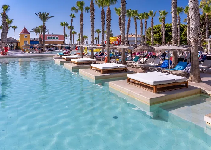 Mediterraneo Bay Hotel&Resort